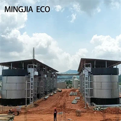 Grande torre di compost verticale